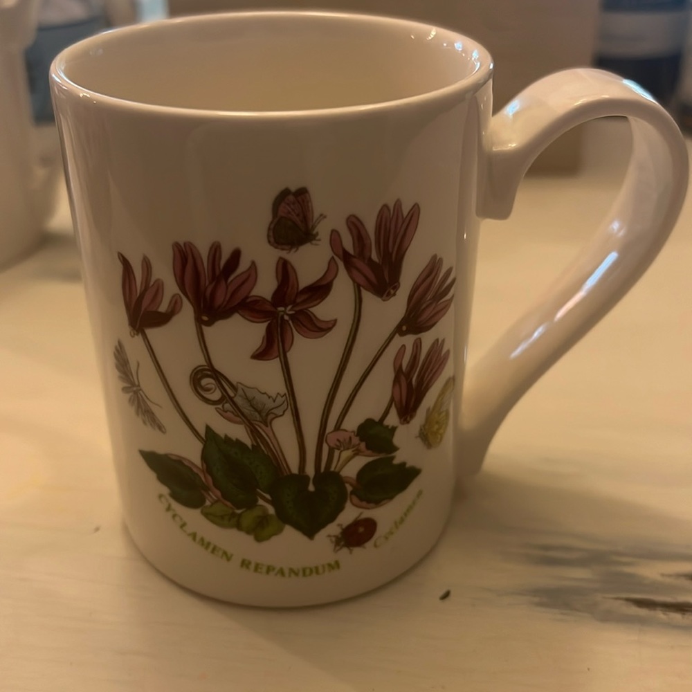 Portmeirion Botanic Garden Cyclamen Mug. Made in Britain.